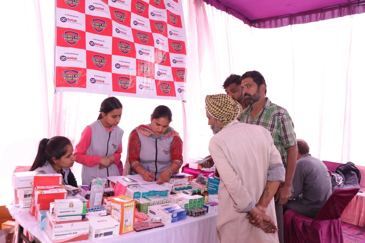 Kotak Organises 'Sehat Ka Safar' - Nationwide Health Checkup Drive for Truck Drivers (2)