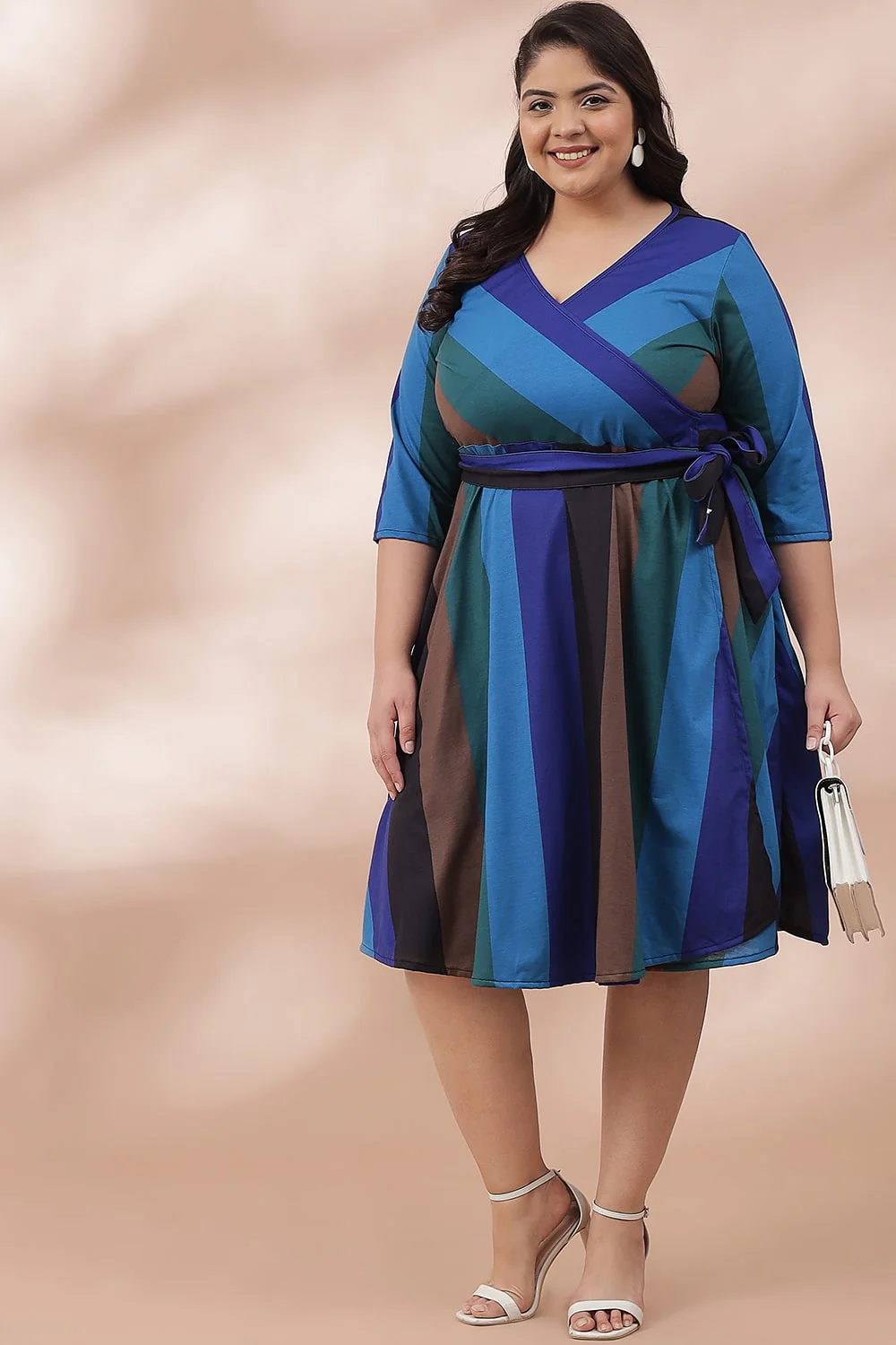 Top 10 Stunning Dresses For Curvy Women 