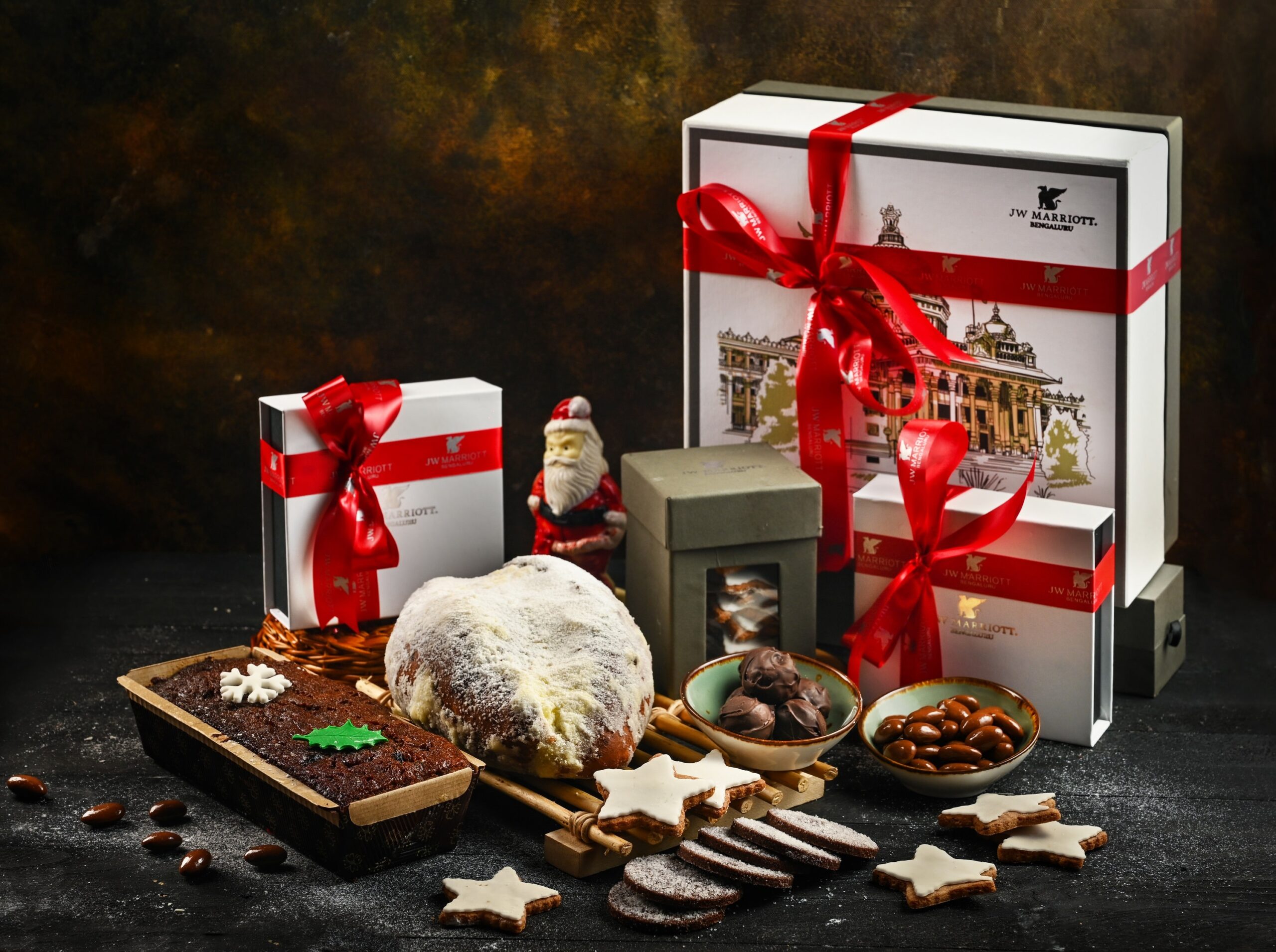 Exquisite Christmas Luxury Hampers: The Perfect Gift For The Festive Season