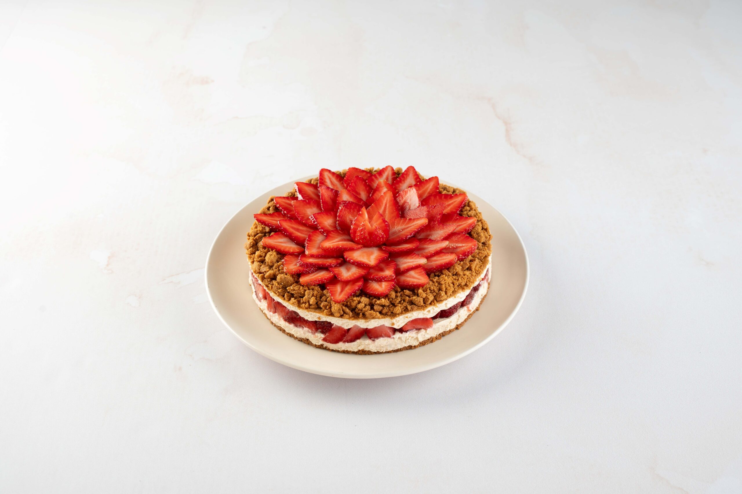 StrawberryBiscoffCheesecake Deliciae scaled